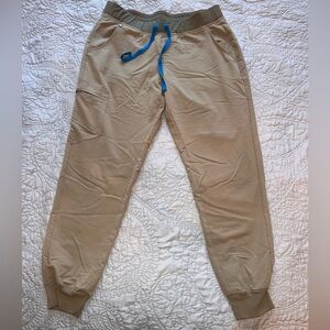 FIGS Women’s Sandstone Zamora Jogger Scrub Pants; Size L